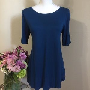 Loft navy blue top